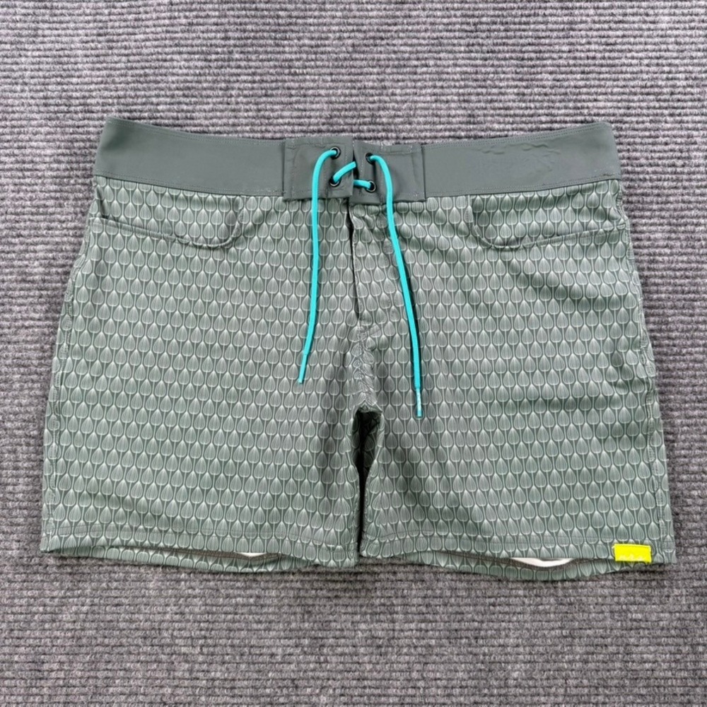 NRS Board Shorts Green Patterned Water Sports Swim Bottoms Womens 10 Outdoors